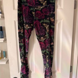 Black Floral & Moth velvety Leggings with Deep Rose Print
